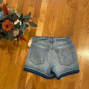 JOE’S Jean Distressed Shorts - W26 - Excellent Condition